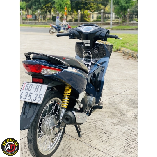 futer lex 2021 trang bom 
